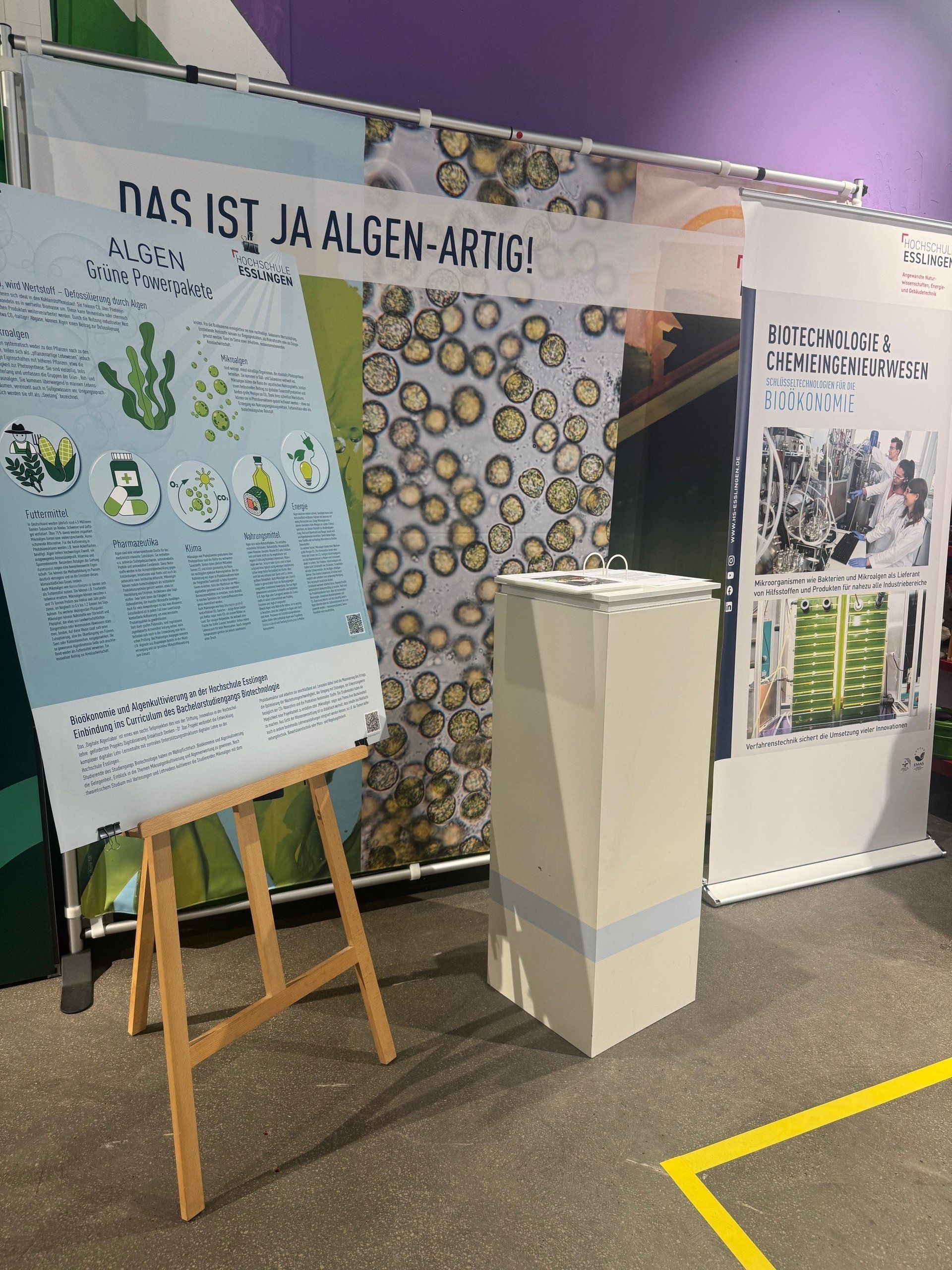 Infostand bei einer Ausstellung