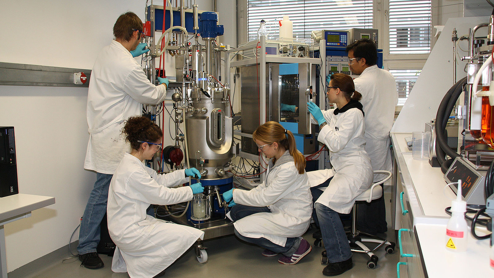 Bachelor in Biotechnology lab exercises