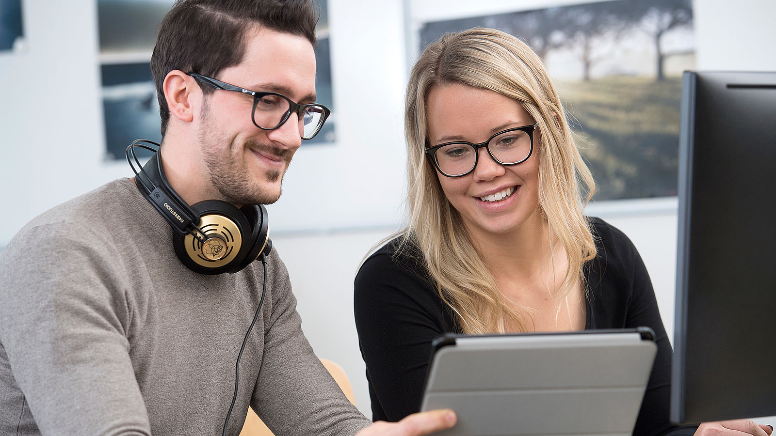 Ein Studium in Softwaretechnik und Medieninformatik bereitet Dich auf gute Karrierechancen vor.