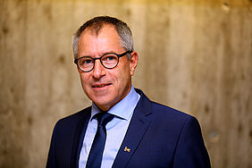 Porträtfoto Prof. Wolfmaier