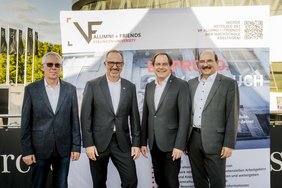 Vier Mitglieder des Fördervereins der Hochschule 