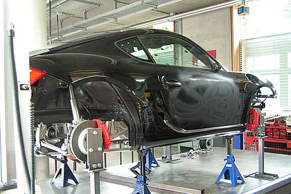 Workshop and test facilities, Photo: Esslingen University/ Automotive Faculty