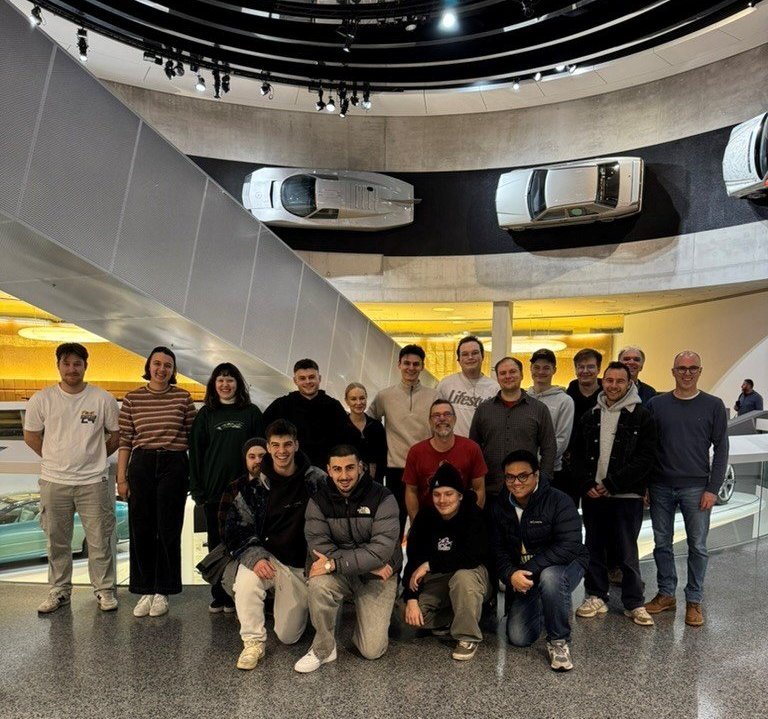 Studierendengruppe beim Ausflug
