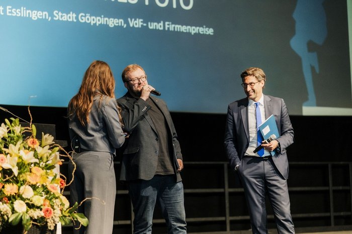 Zwei Männer im Interview