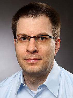 Professor der Fakultät Informatik und Informationstechnik, Prof. Dr.-Ing. Michael Scharf