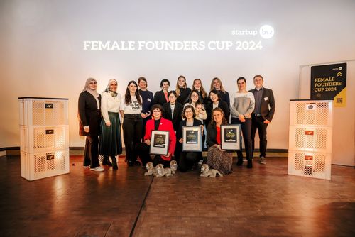 Rus tilida onalar bilan porno