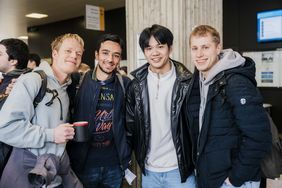 Vier Erstsemester der Hochschule Esslingen