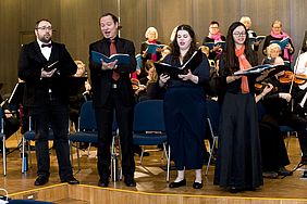 Sängerinnen und Sänger beim Konzert der Hochschule Esslingen