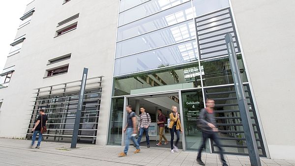 View of building 4 at the Göppingen Campus