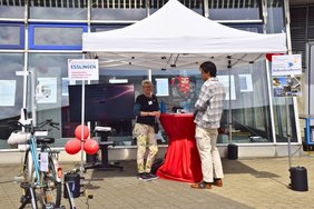 Infostand mit Balkonkraftwerk