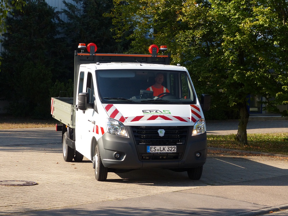 Transporter der Straßenmeisterei
