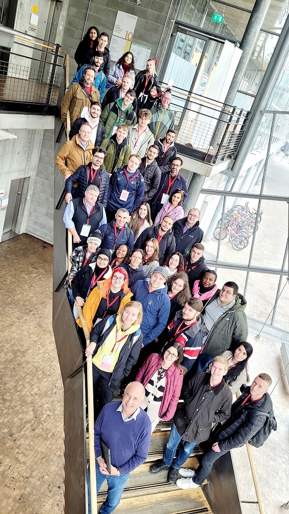 Gruppenfoto mit internationalen Studierenden der Hochschule Esslingen