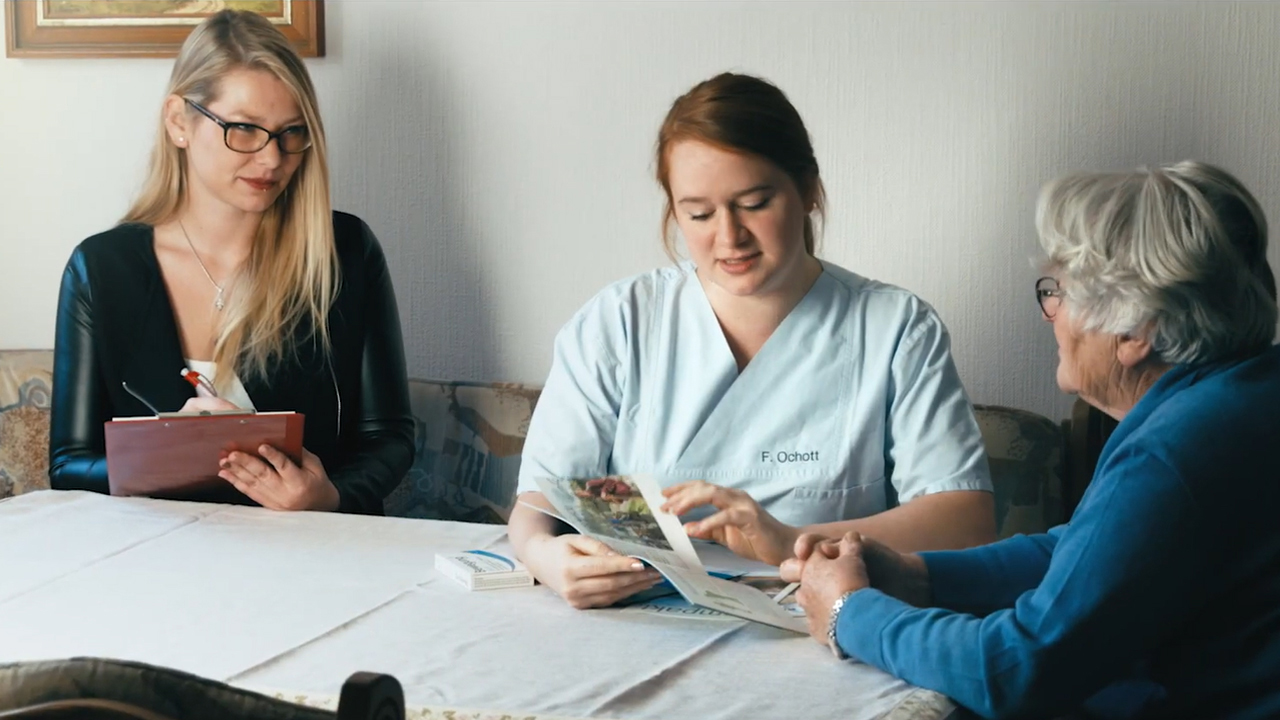 Students of the Master of Nursing Sciences can apply their theoretical knowledge in practice and research.
