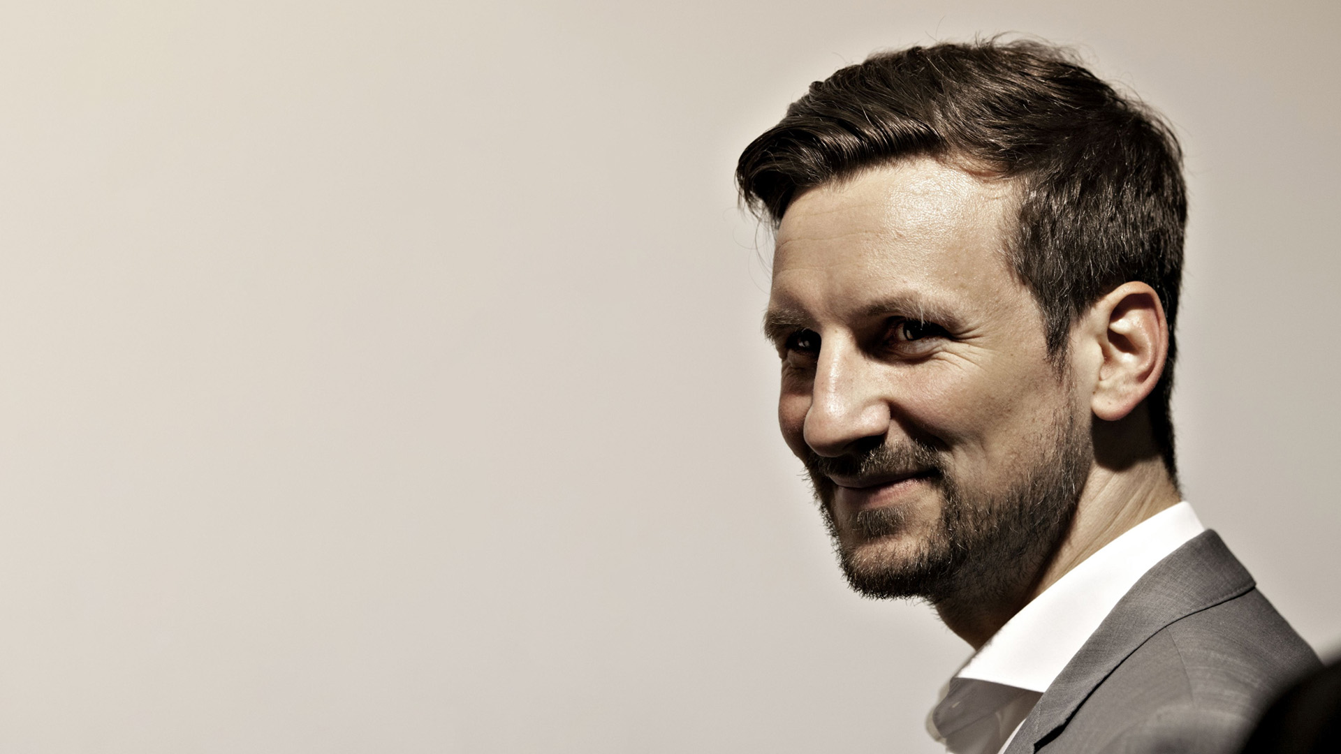 Alumni Micha Hausmann about his master’s degree Automotive Systems.
